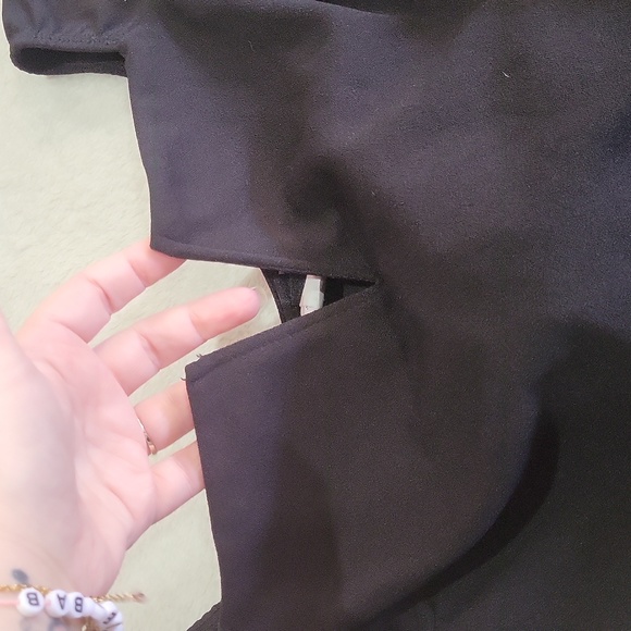 Windsor Jumpsuit 🖤 - Picture 8 of 12